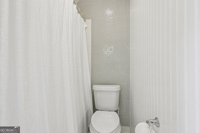 100 Kylemore Pass, Tyrone, GA 30290