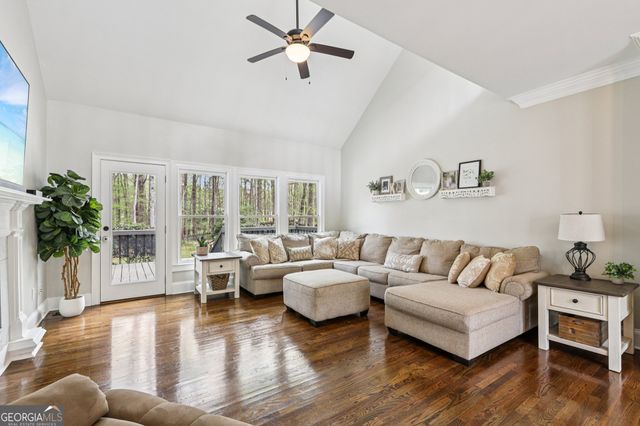 100 Kylemore Pass, Tyrone, GA 30290