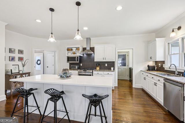 100 Kylemore Pass, Tyrone, GA 30290