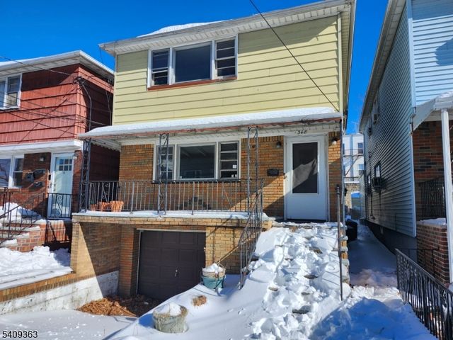 348 Cator Ave, Jersey City, NJ 07305