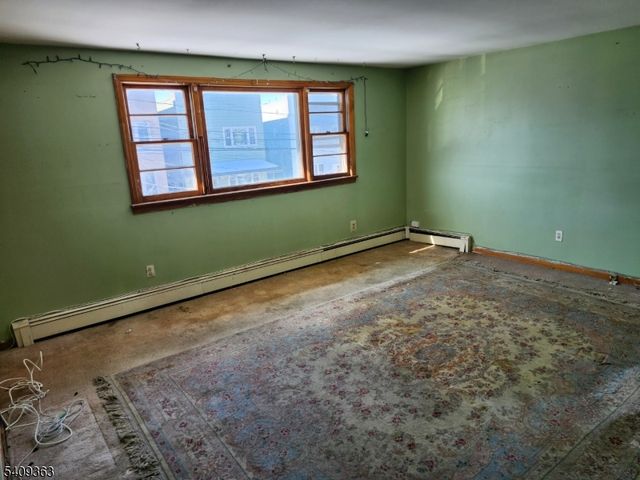 348 Cator Ave, Jersey City, NJ 07305