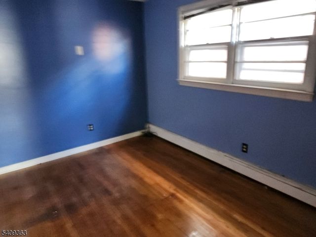 348 Cator Ave, Jersey City, NJ 07305