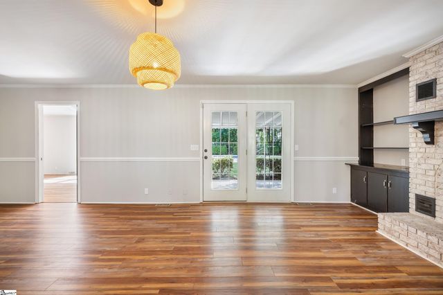 106 Wilderness Drive, Laurens, SC 29360