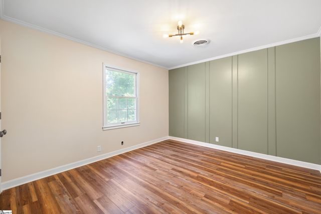106 Wilderness Drive, Laurens, SC 29360