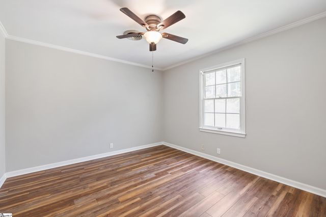 106 Wilderness Drive, Laurens, SC 29360
