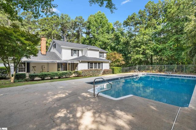 106 Wilderness Drive, Laurens, SC 29360