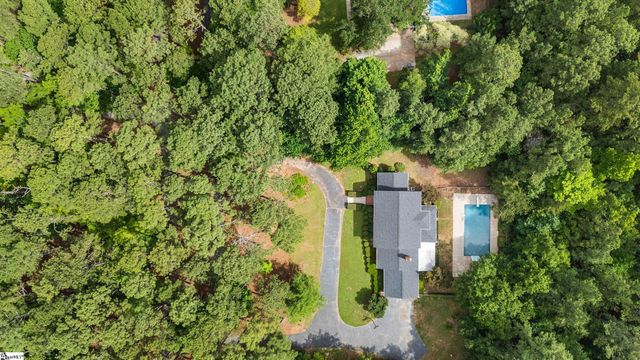 106 Wilderness Drive, Laurens, SC 29360