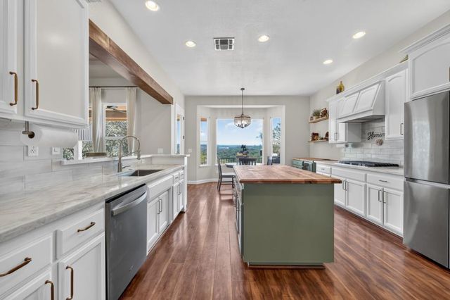 4207 Bearpaw Ct, Rescue, CA 95672