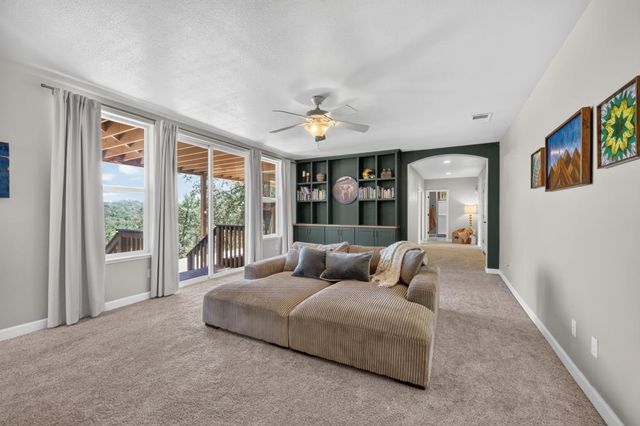 4207 Bearpaw Ct, Rescue, CA 95672