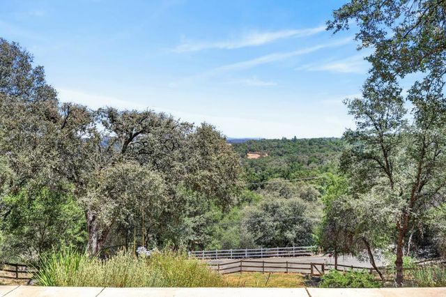 4207 Bearpaw Ct, Rescue, CA 95672