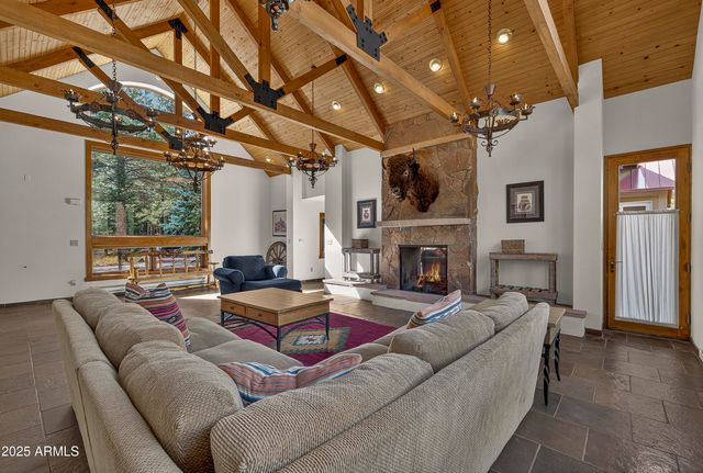 4020 HIDDEN HOLLOW Road, Flagstaff, AZ 86001