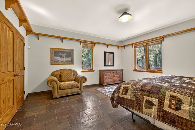 4020 HIDDEN HOLLOW Road, Flagstaff, AZ 86001