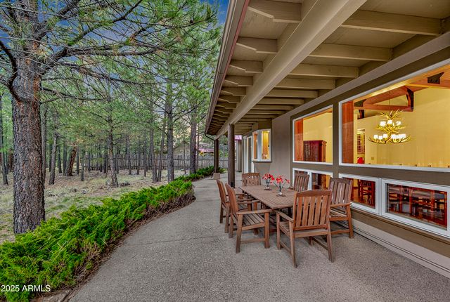 4020 HIDDEN HOLLOW Road, Flagstaff, AZ 86001