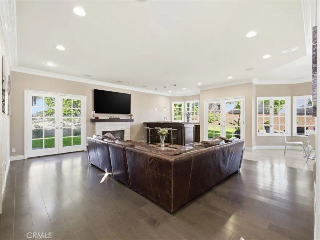 11030 Willowbrae, Chatsworth, CA 91311