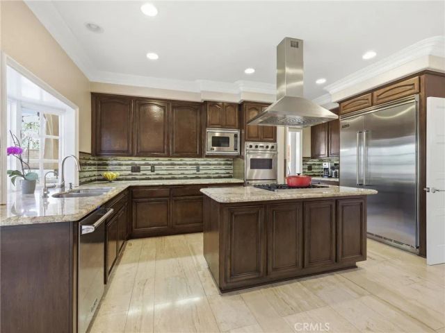 11030 Willowbrae, Chatsworth, CA 91311