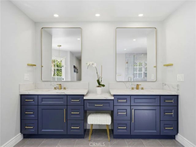 11030 Willowbrae, Chatsworth, CA 91311