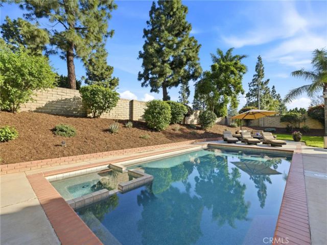 11030 Willowbrae, Chatsworth, CA 91311