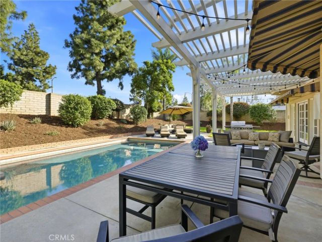 11030 Willowbrae, Chatsworth, CA 91311