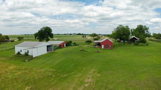 1005 E Buttercup RD, Taylor, TX 76574