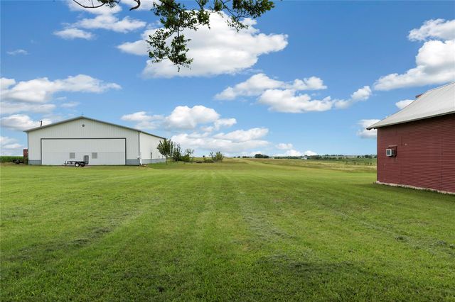 1005 E Buttercup RD, Taylor, TX 76574