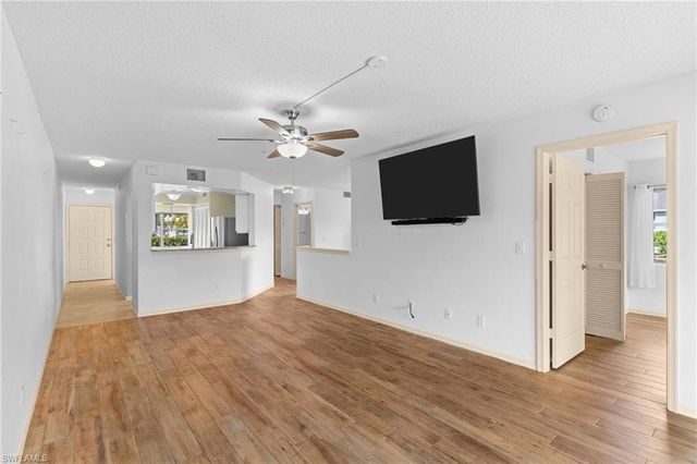 177 Grand Oaks WAY 101, Naples, FL 34110