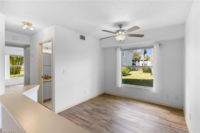 177 Grand Oaks WAY 101, Naples, FL 34110