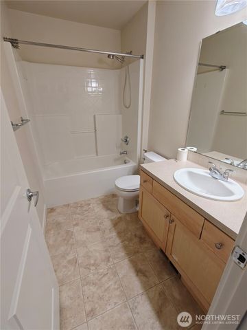 564 MOUNTAIN VIEW Lane NW, Issaquah, WA 98027