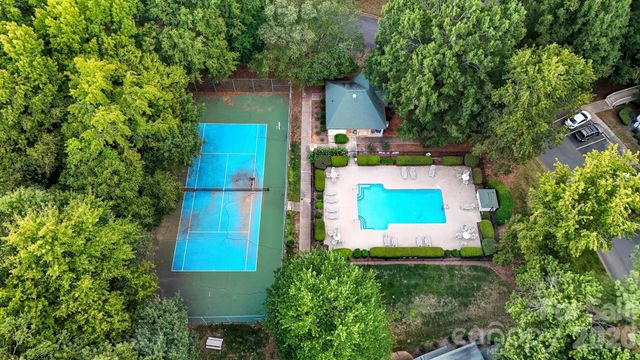 1051-B Churchill Downs Court, Charlotte, NC 28211