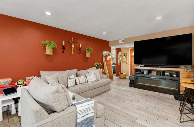4430 Avenida Del Gado, Oceanside, CA 92057
