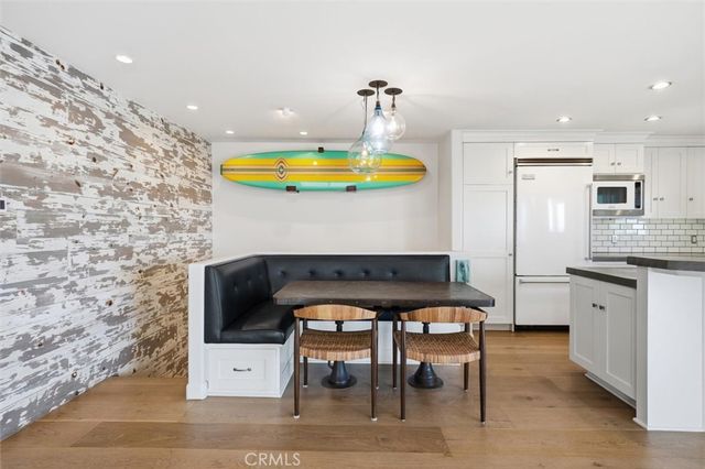 221 24th Street, Manhattan Beach, CA 90266
