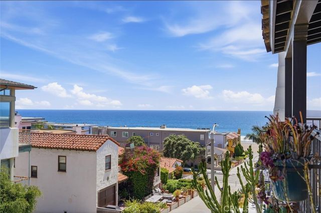 221 24th Street, Manhattan Beach, CA 90266