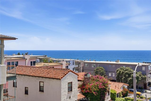 221 24th Street, Manhattan Beach, CA 90266