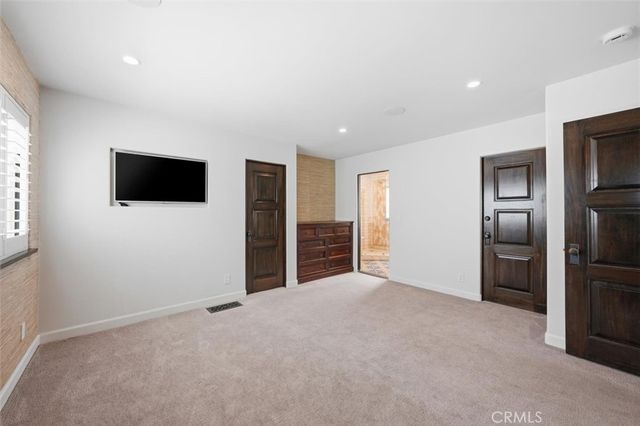 221 24th Street, Manhattan Beach, CA 90266