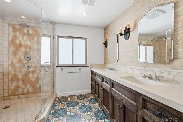 221 24th Street, Manhattan Beach, CA 90266