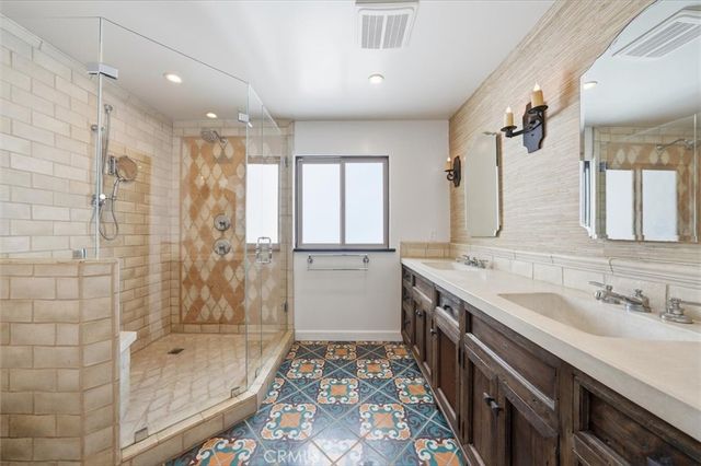 221 24th Street, Manhattan Beach, CA 90266