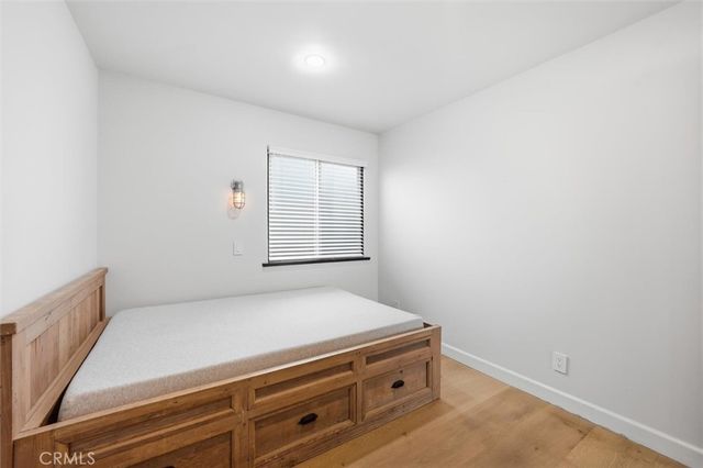 221 24th Street, Manhattan Beach, CA 90266