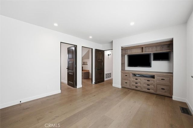 221 24th Street, Manhattan Beach, CA 90266