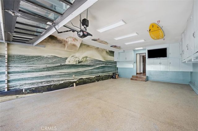 221 24th Street, Manhattan Beach, CA 90266