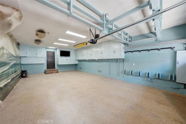 221 24th Street, Manhattan Beach, CA 90266