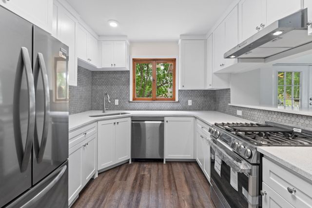 1110 Somerset Ave, Austin, TX 78753