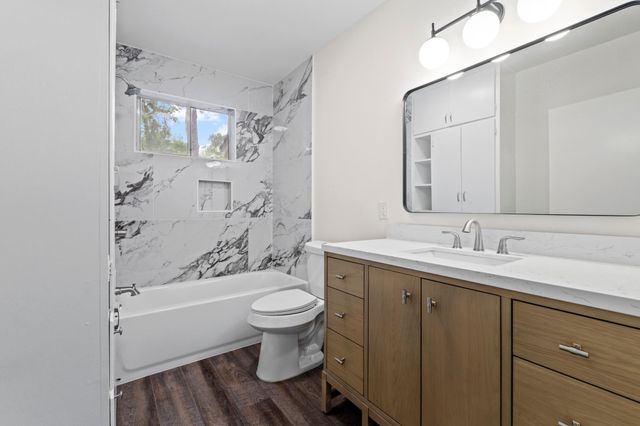 1110 Somerset Ave, Austin, TX 78753