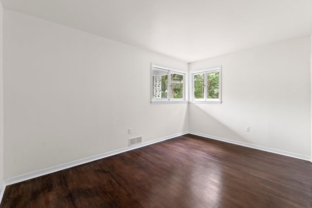 1110 Somerset Ave, Austin, TX 78753
