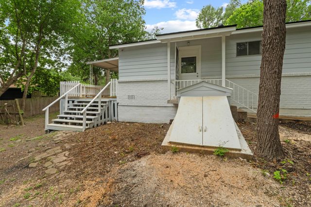 1110 Somerset Ave, Austin, TX 78753