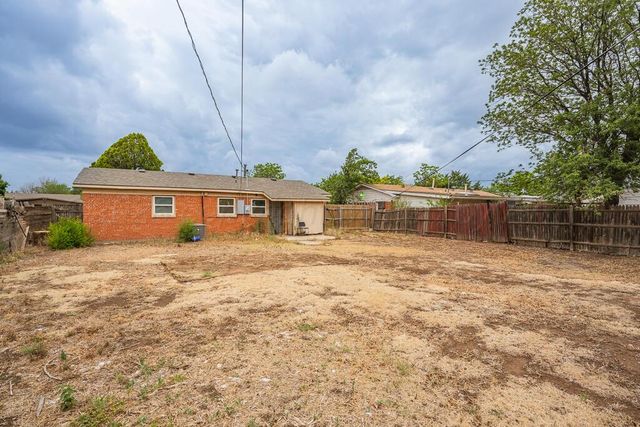 1324 BLUEBELL Street, Amarillo, TX 79107