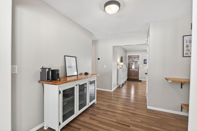 1522 18th Avenue NW, New Brighton, MN 55112