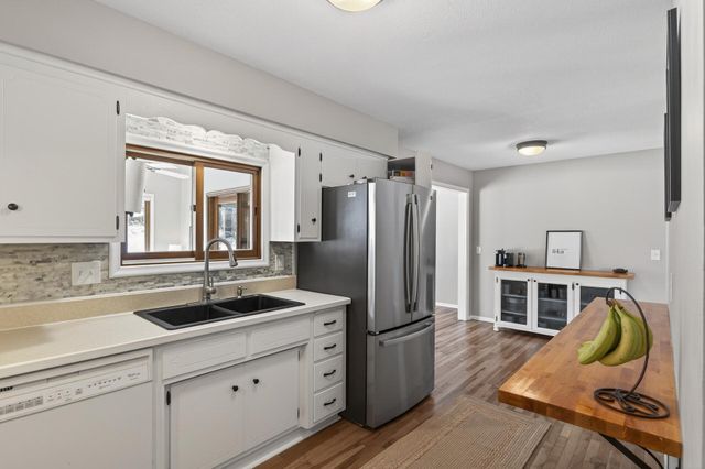 1522 18th Avenue NW, New Brighton, MN 55112