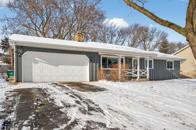 1522 18th Avenue NW, New Brighton, MN 55112