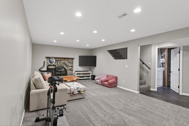 1522 18th Avenue NW, New Brighton, MN 55112