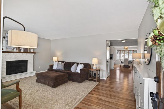 1522 18th Avenue NW, New Brighton, MN 55112