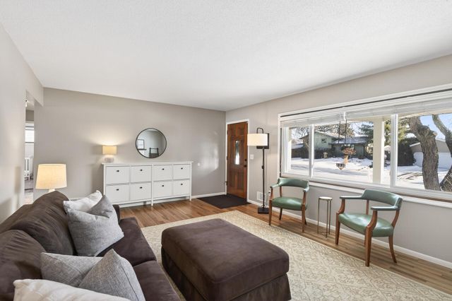 1522 18th Avenue NW, New Brighton, MN 55112